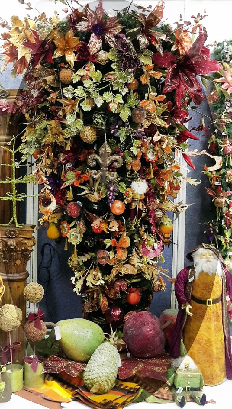 Tuscan Vineyard - Novelty Christmas collection